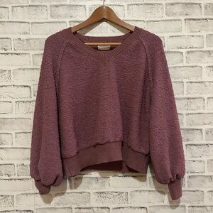 Women’s Dreamers Boulce yarn balloon sleeve v-neck purple sweater Size S/M